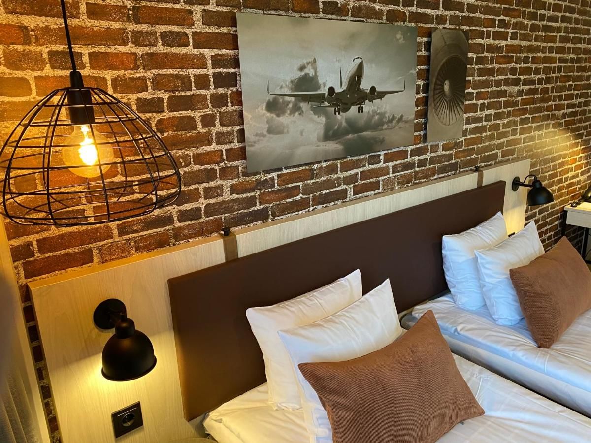 Отель Skyline Airport Hotel Вантаа
