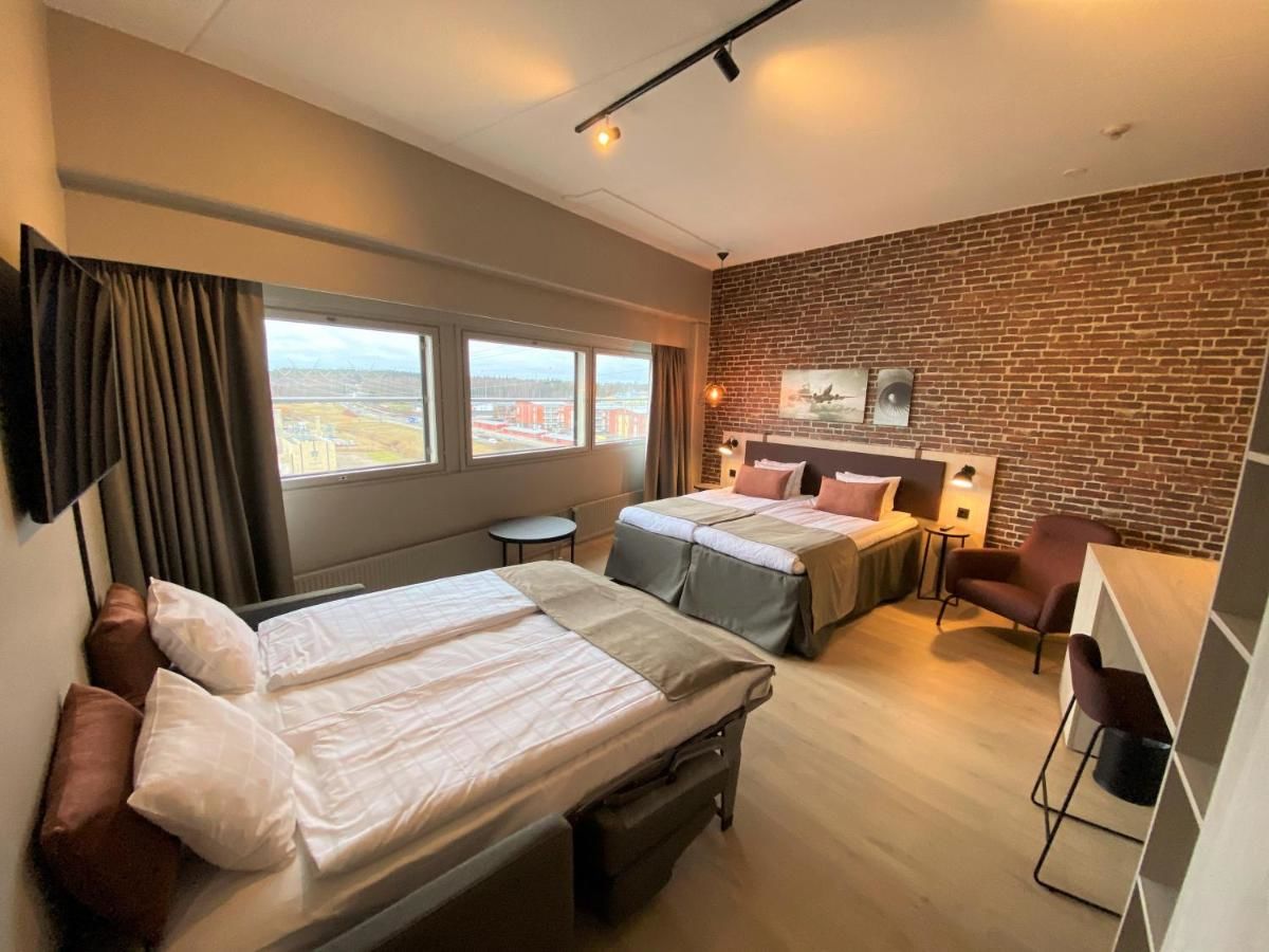 Отель Skyline Airport Hotel Вантаа